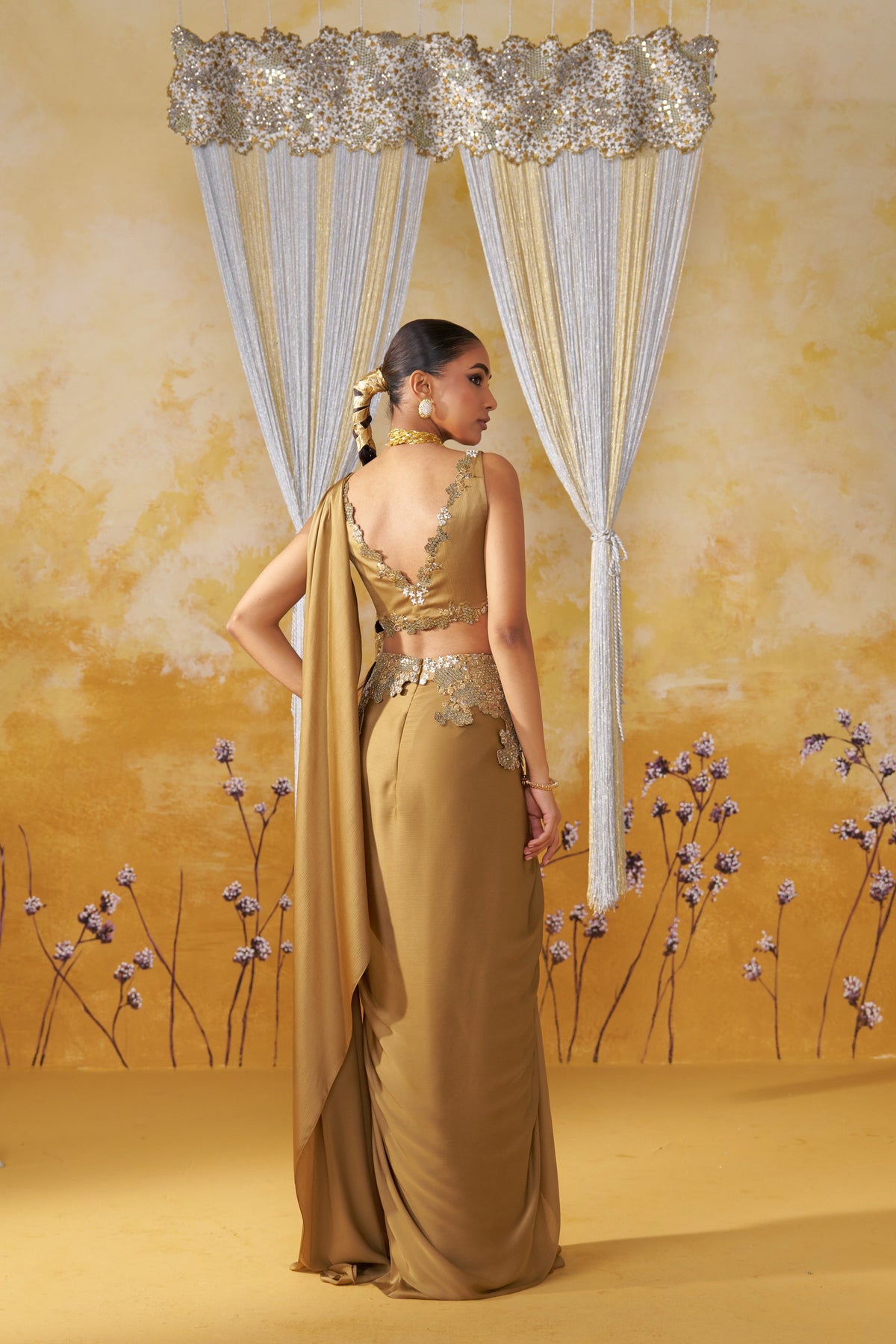 MIAGE GOLD SAREE SET