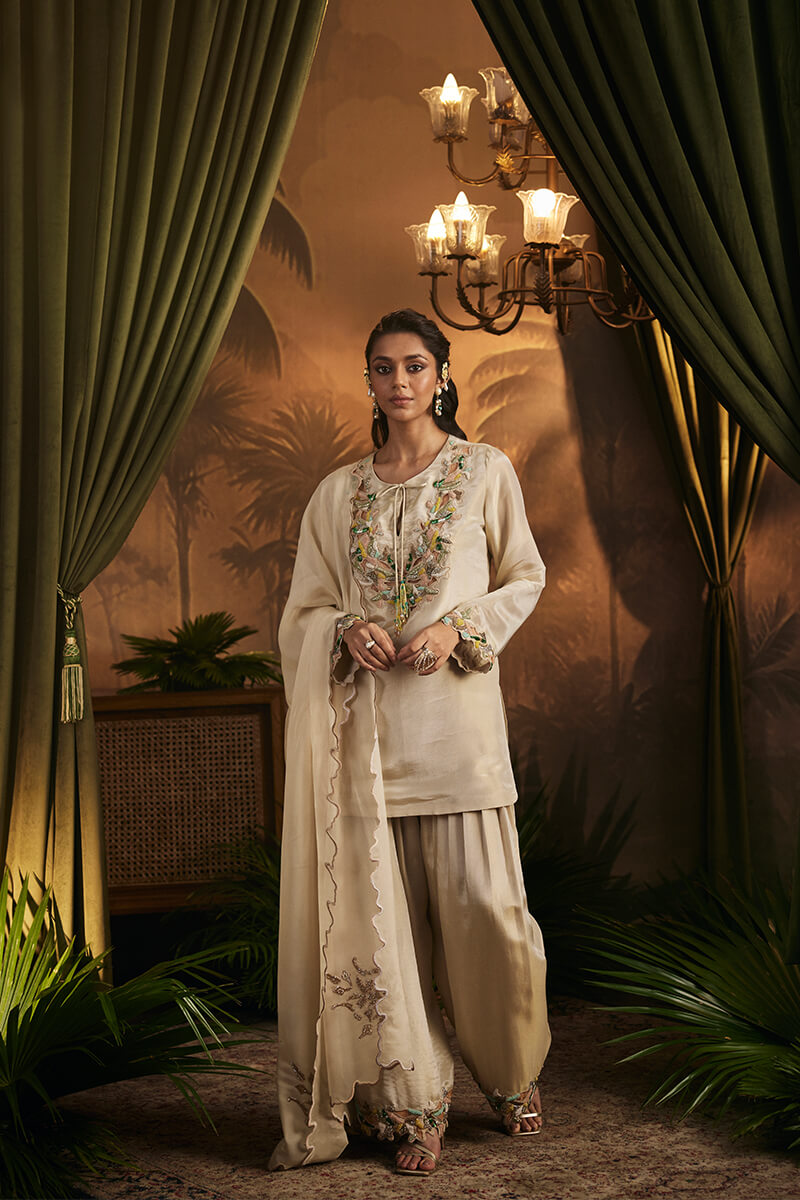 Tunic with Embroidered Tassels Paired with Salwar and Dupatta