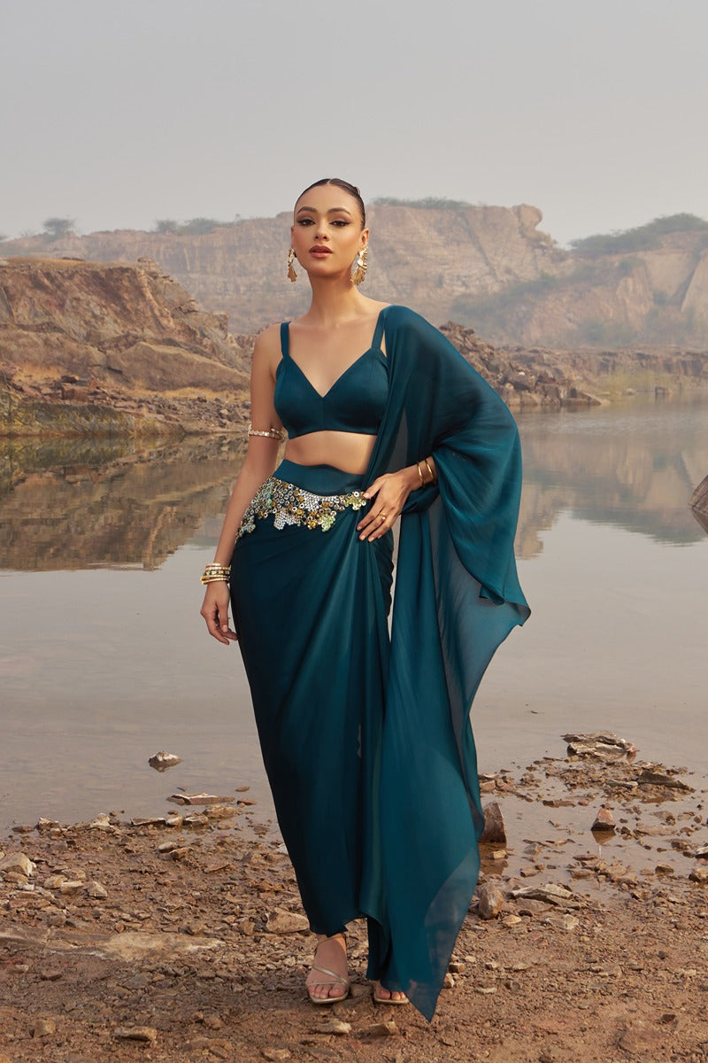 GLAMAURA DRAPE SAREE