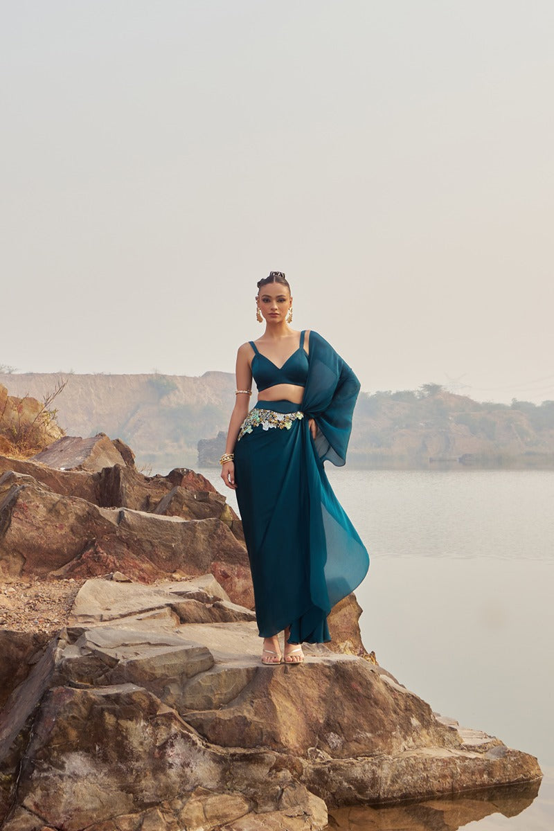 GLAMAURA DRAPE SAREE