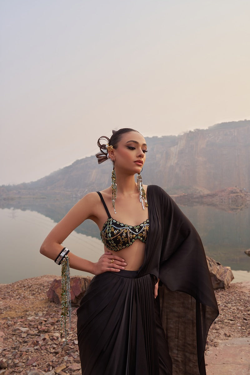 SHADOW QUEEN DRAPE SAREE