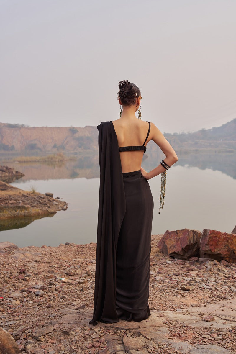 SHADOW QUEEN DRAPE SAREE